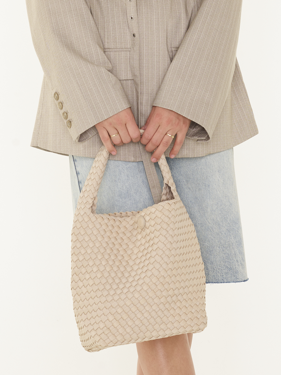 BAG BUCKET