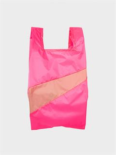 BAG THE NEW SHOPPING MEDIUM