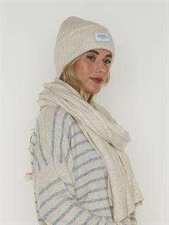 BEANIE B228
