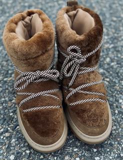 BOOT LACEY