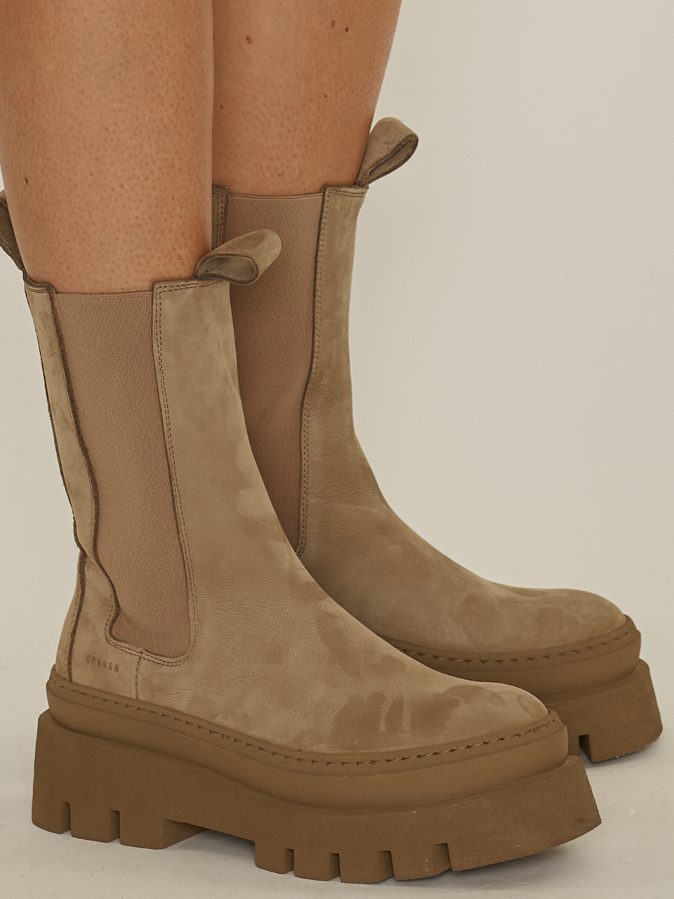 BOOTS CPH685