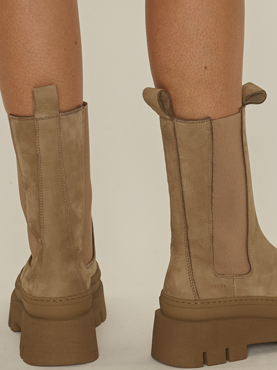 BOOTS CPH685