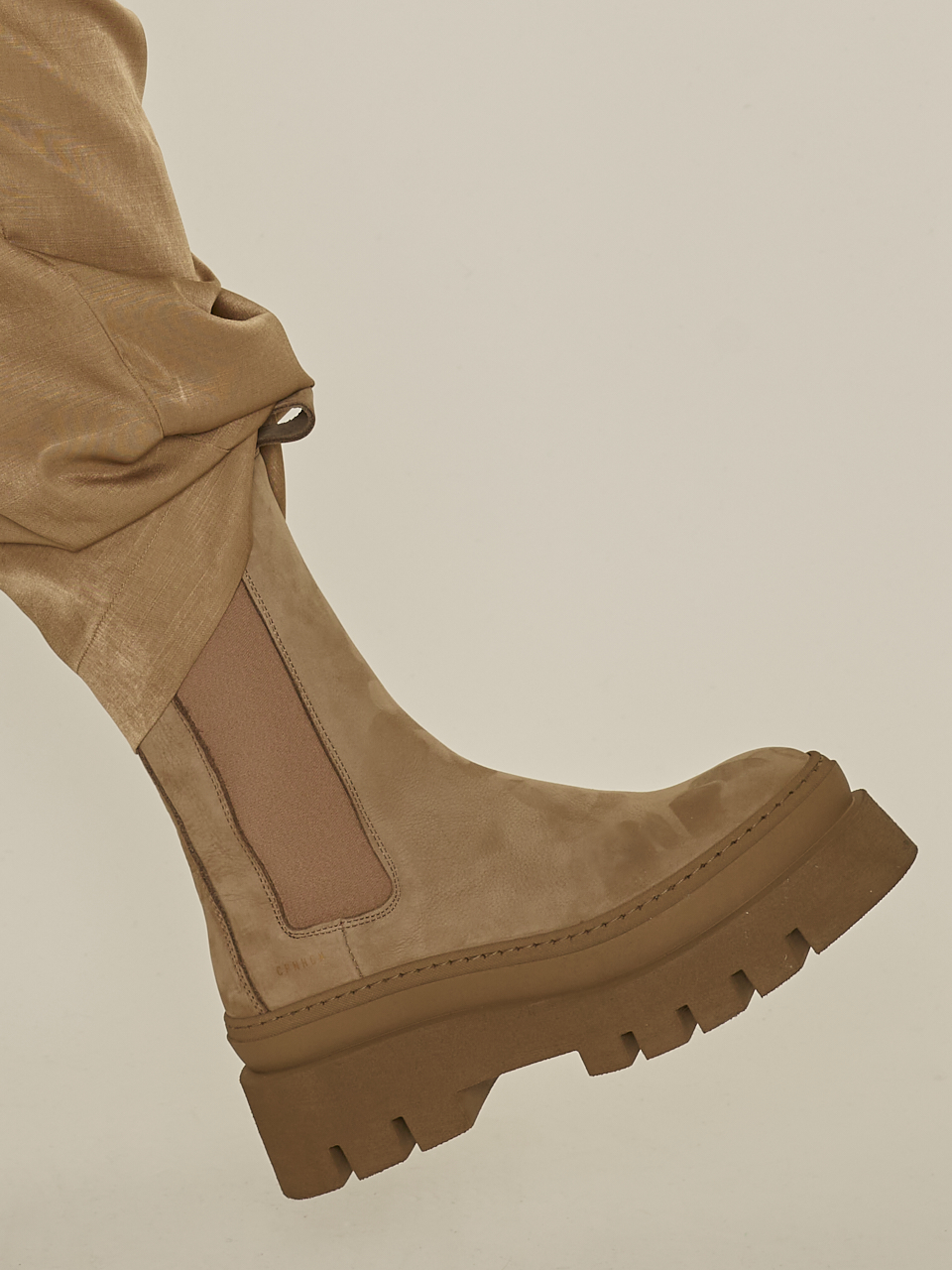 BOOTS CPH685