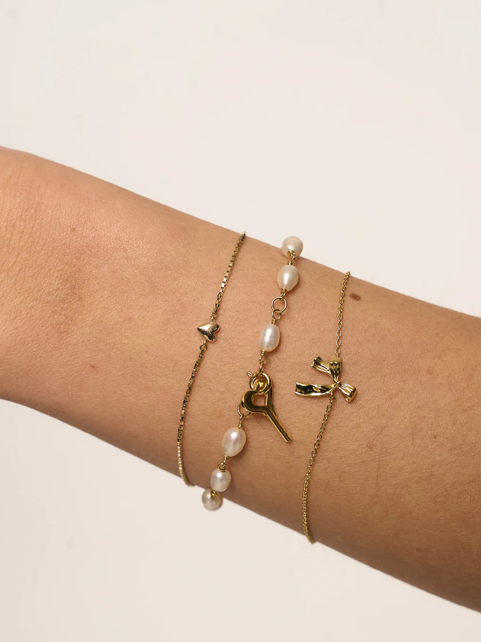 BRACELET BOW