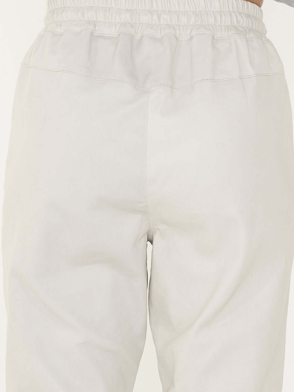 BROEK LEVINE