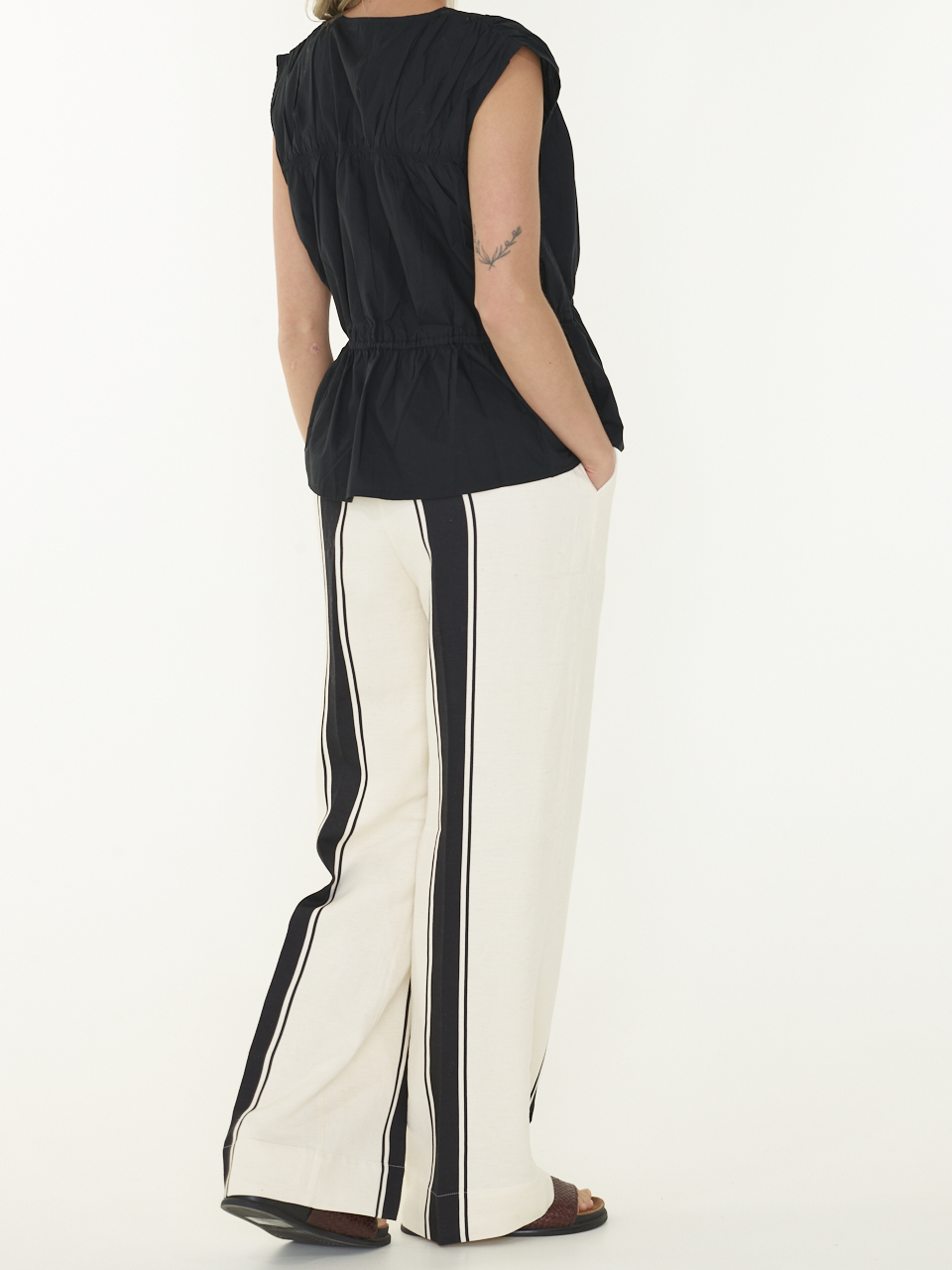 BROEK LIE