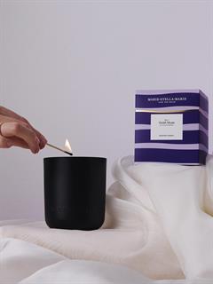CANDLE SCENTED VIOLET MUSE 300GR