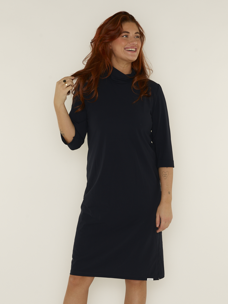 DRESS BESS