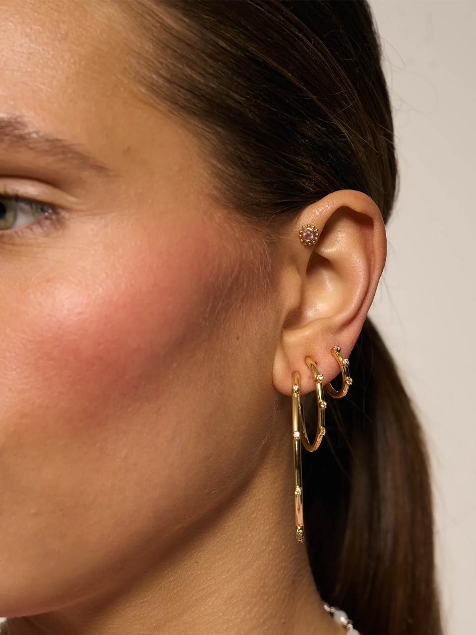 EARRINGS LARGE LUMIERE HOOP