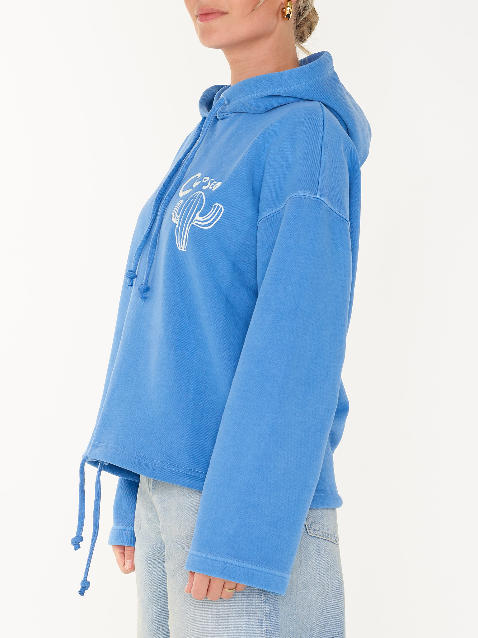 HOODIE EMBROIDERED