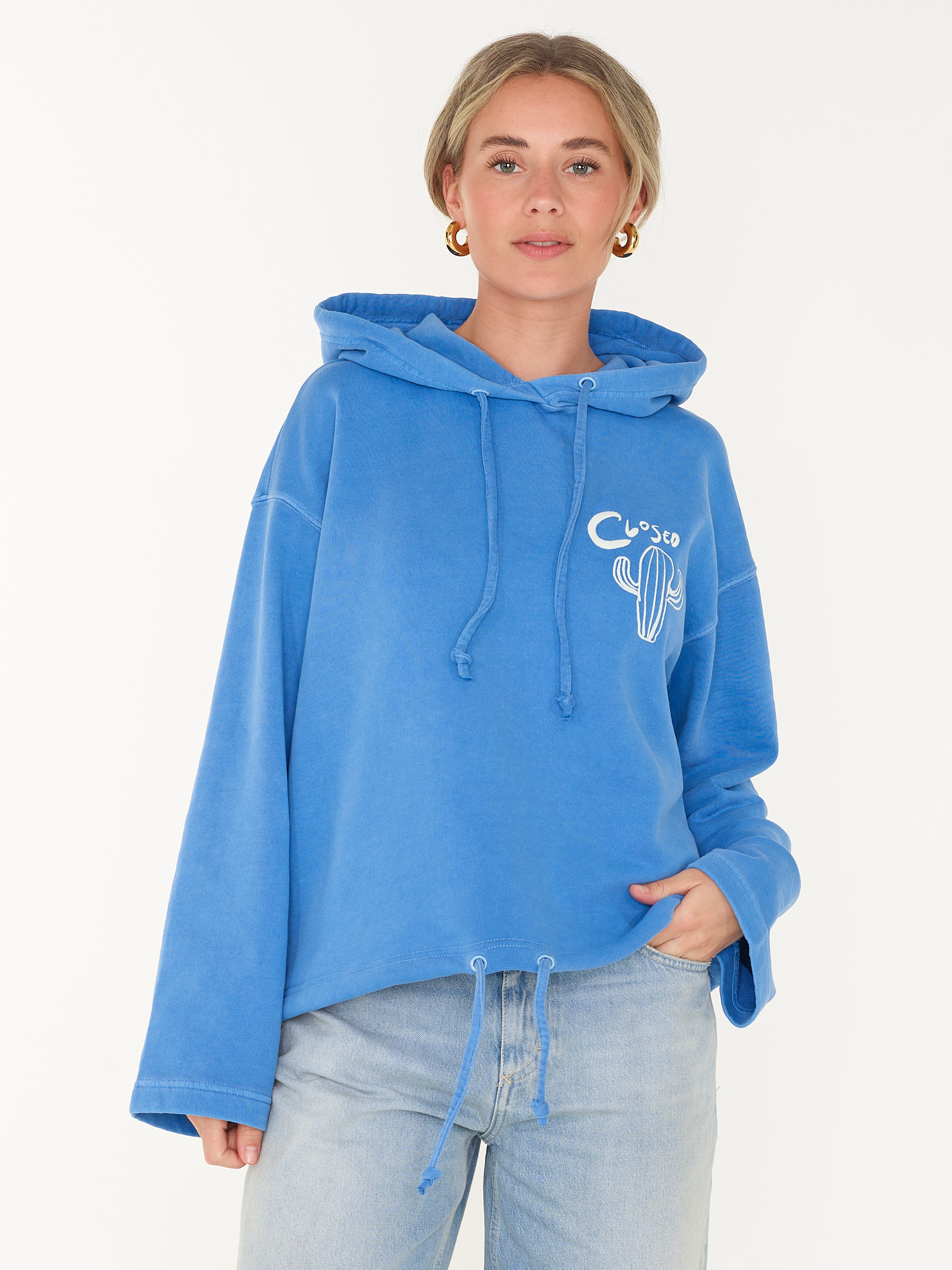 HOODIE EMBROIDERED