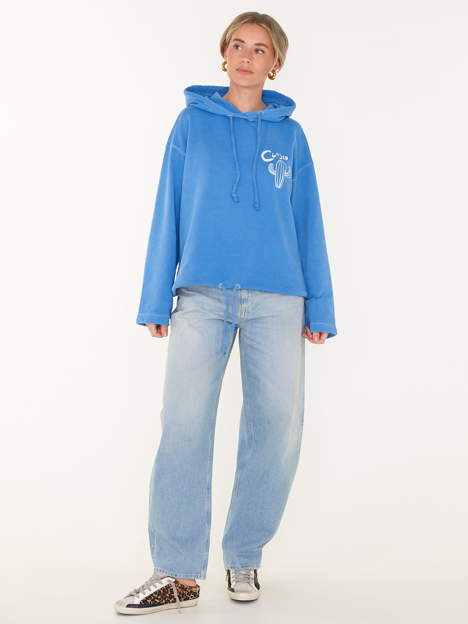 HOODIE EMBROIDERED