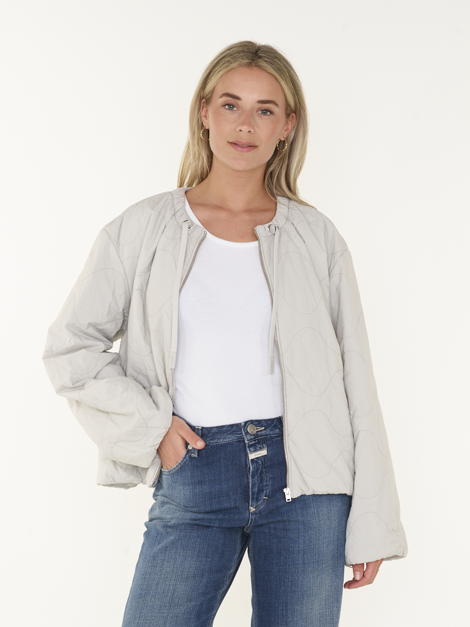 JACK CROPPED GATHERED BOMBER