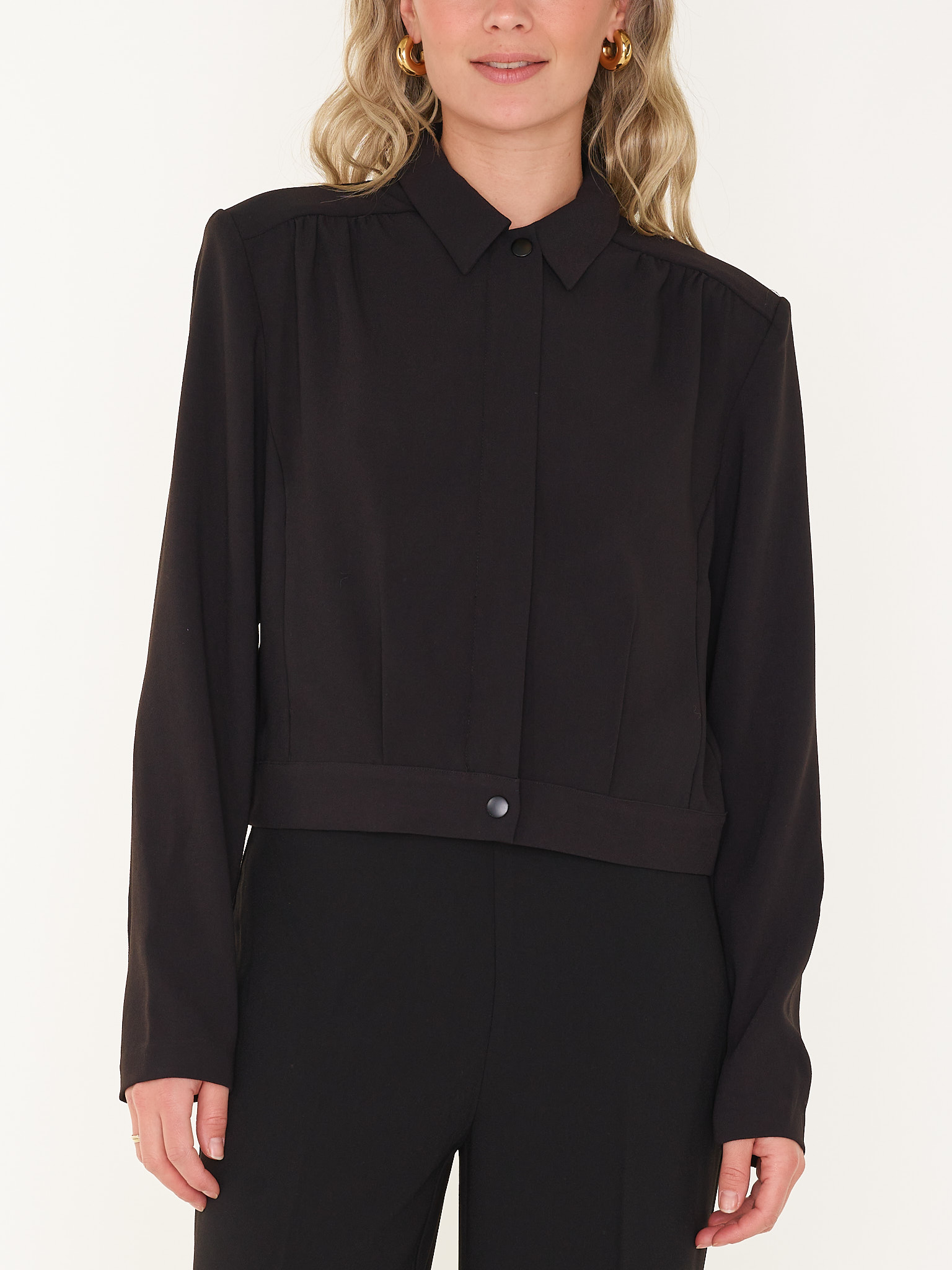 JACK D6FAMKE CROPPED