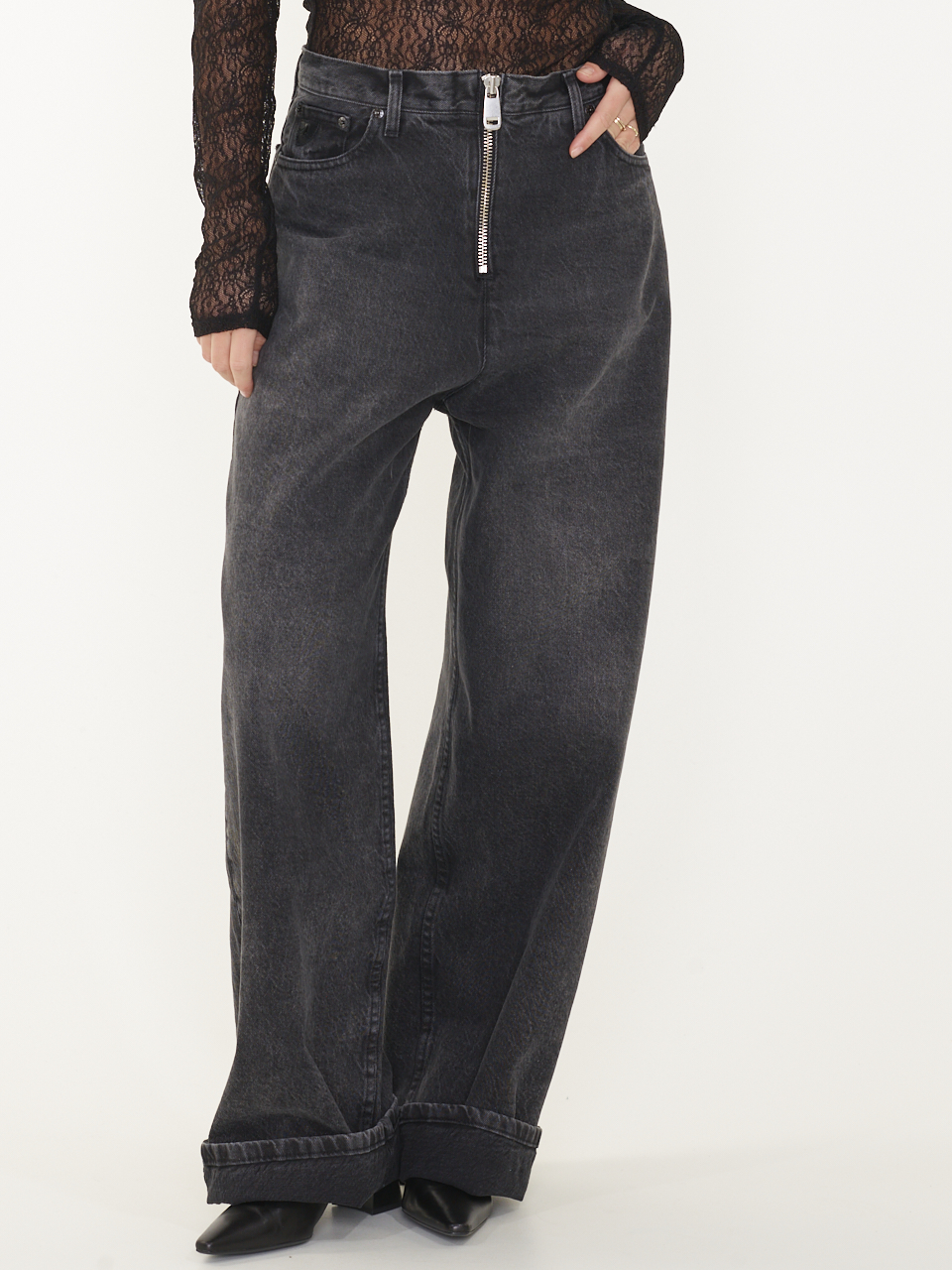 JEANS AKIRA