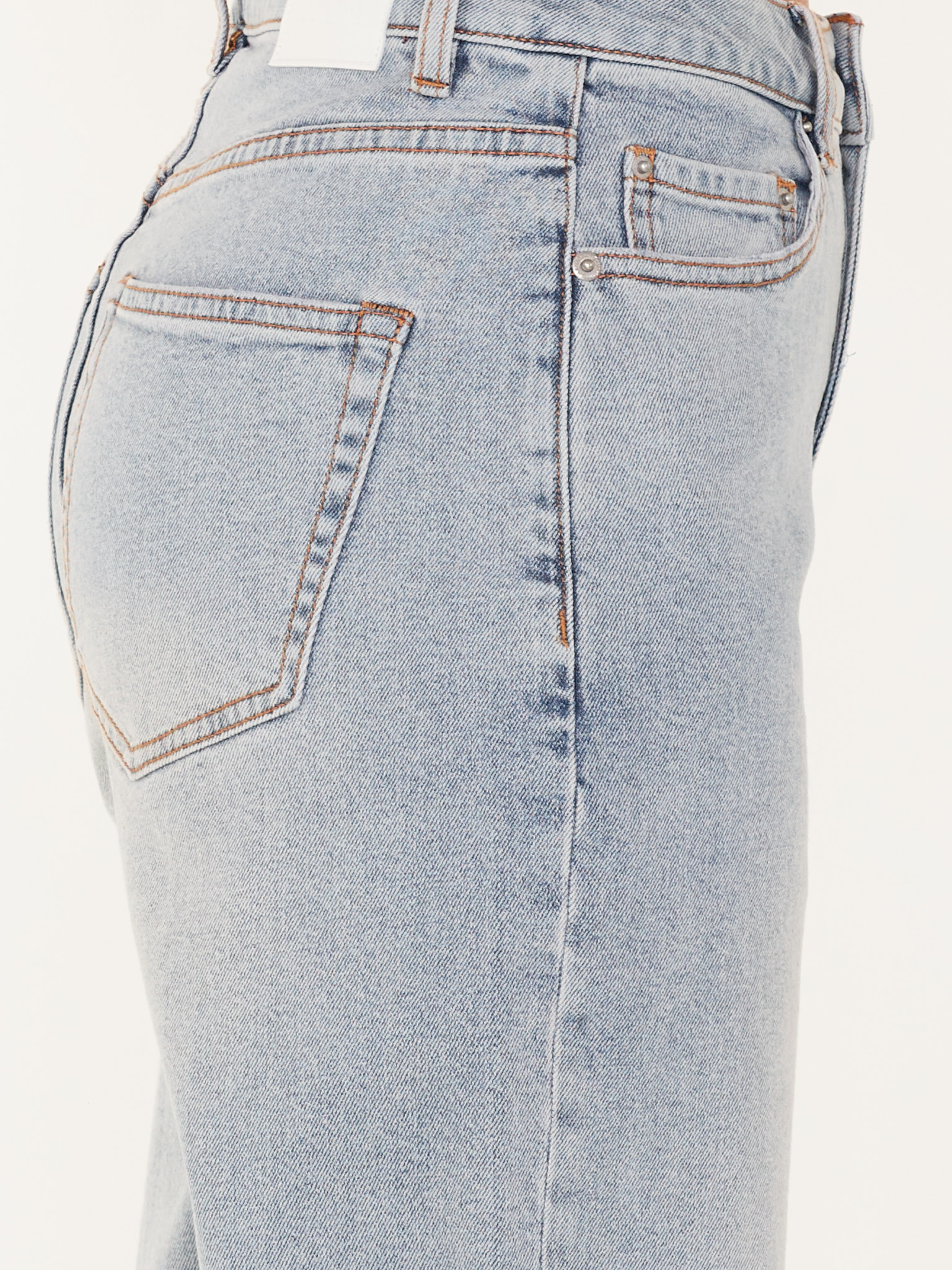 JEANS BARREL FIT