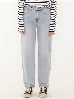 JEANS BARREL FIT