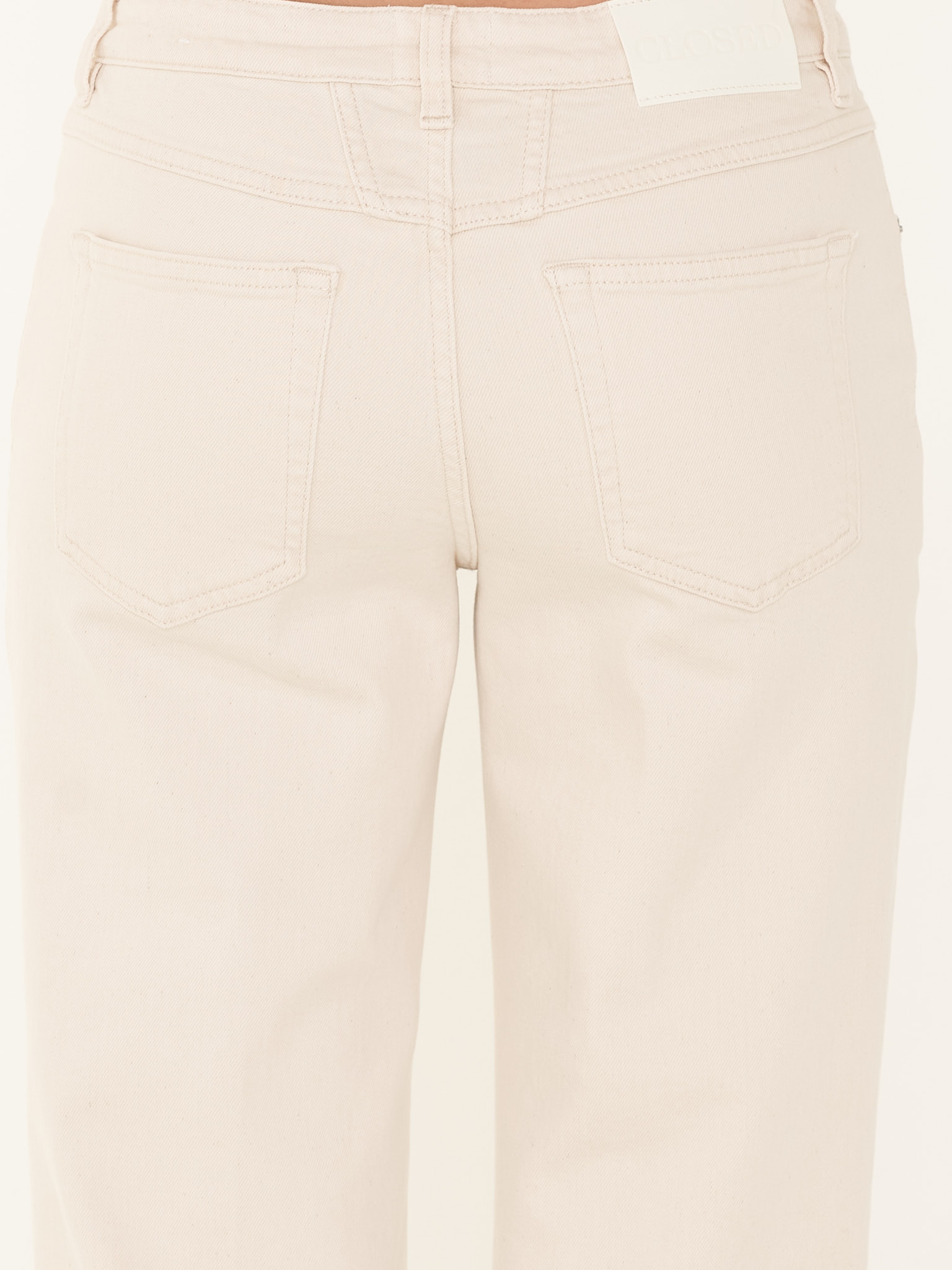 JEANS GILLAN