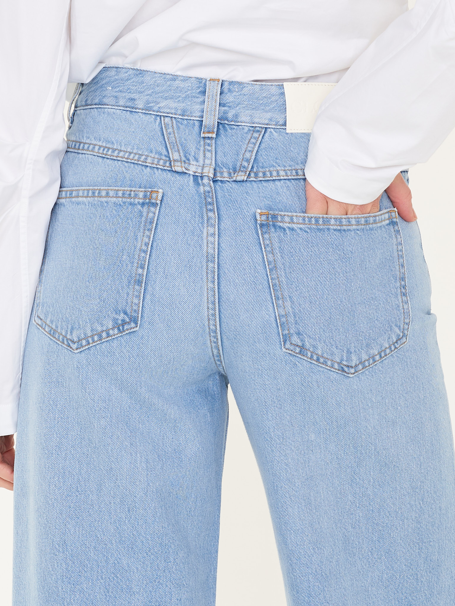 JEANS GLOW-UP