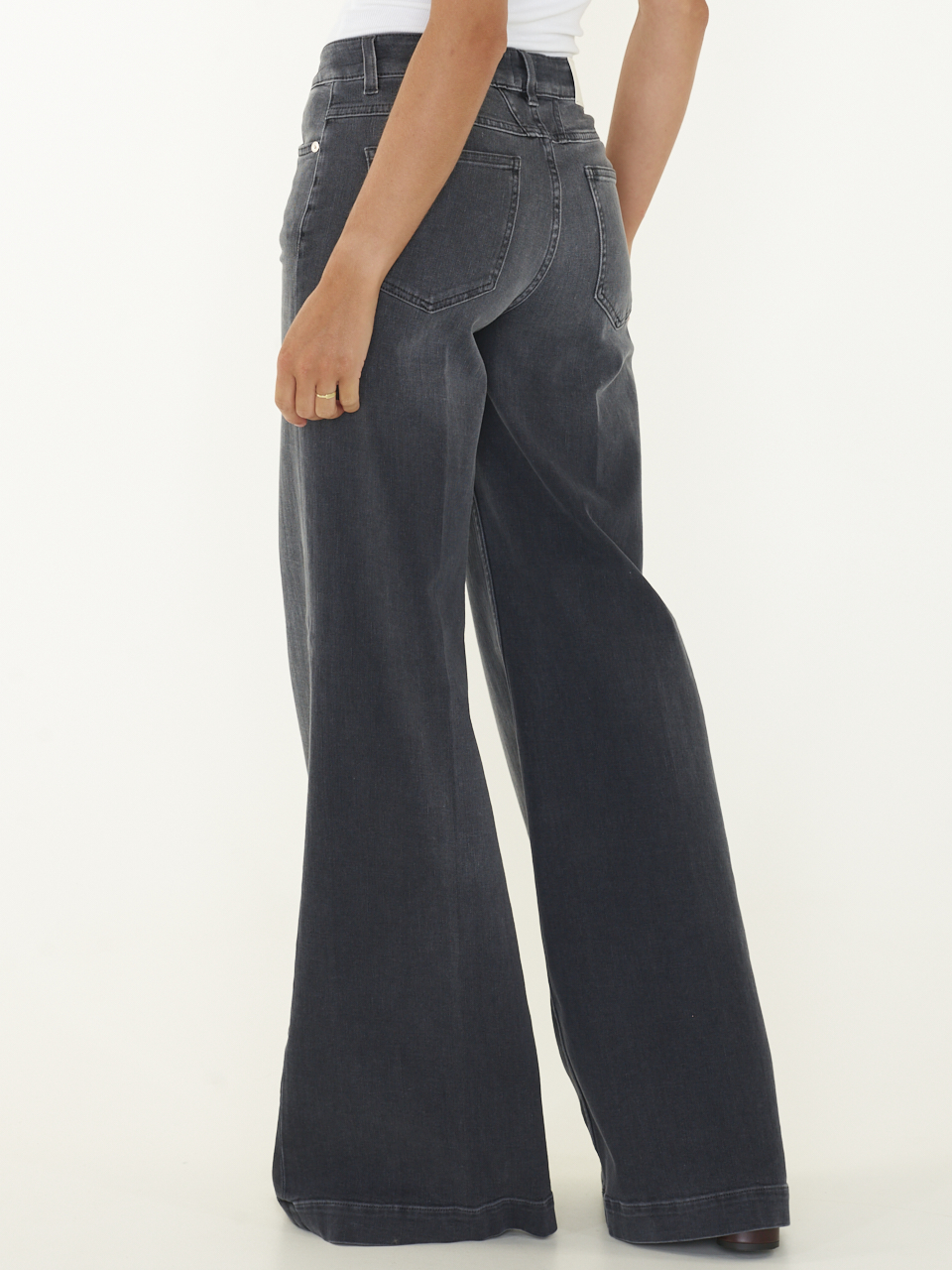 JEANS GLOW UP