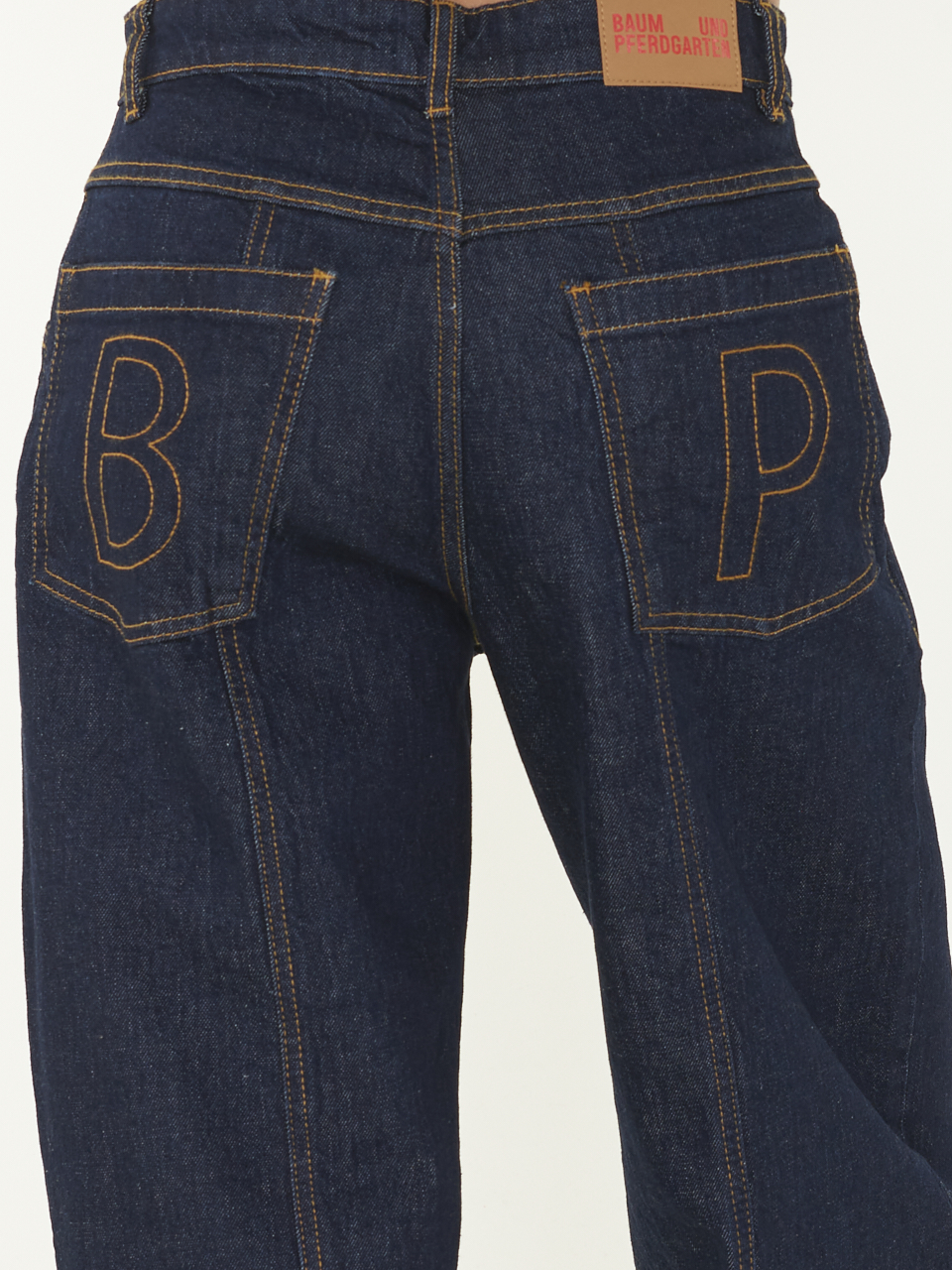 JEANS NO 02
