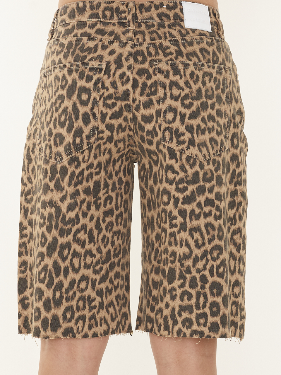 JORT LOOSE FIT LEOPARD