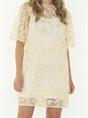 JURK FLOWER BEADS BOXY