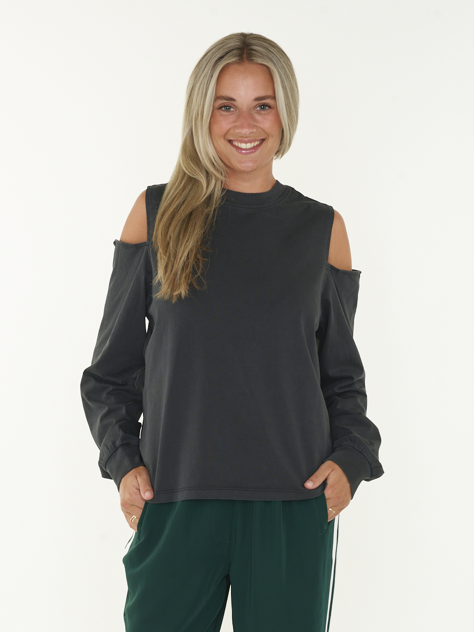LONGSLEEVE OPEN SHOULDER