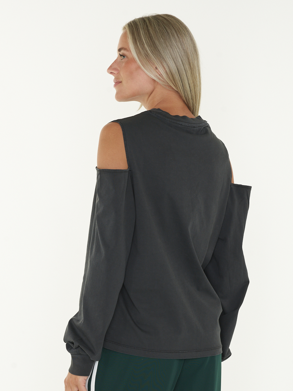 LONGSLEEVE OPEN SHOULDER