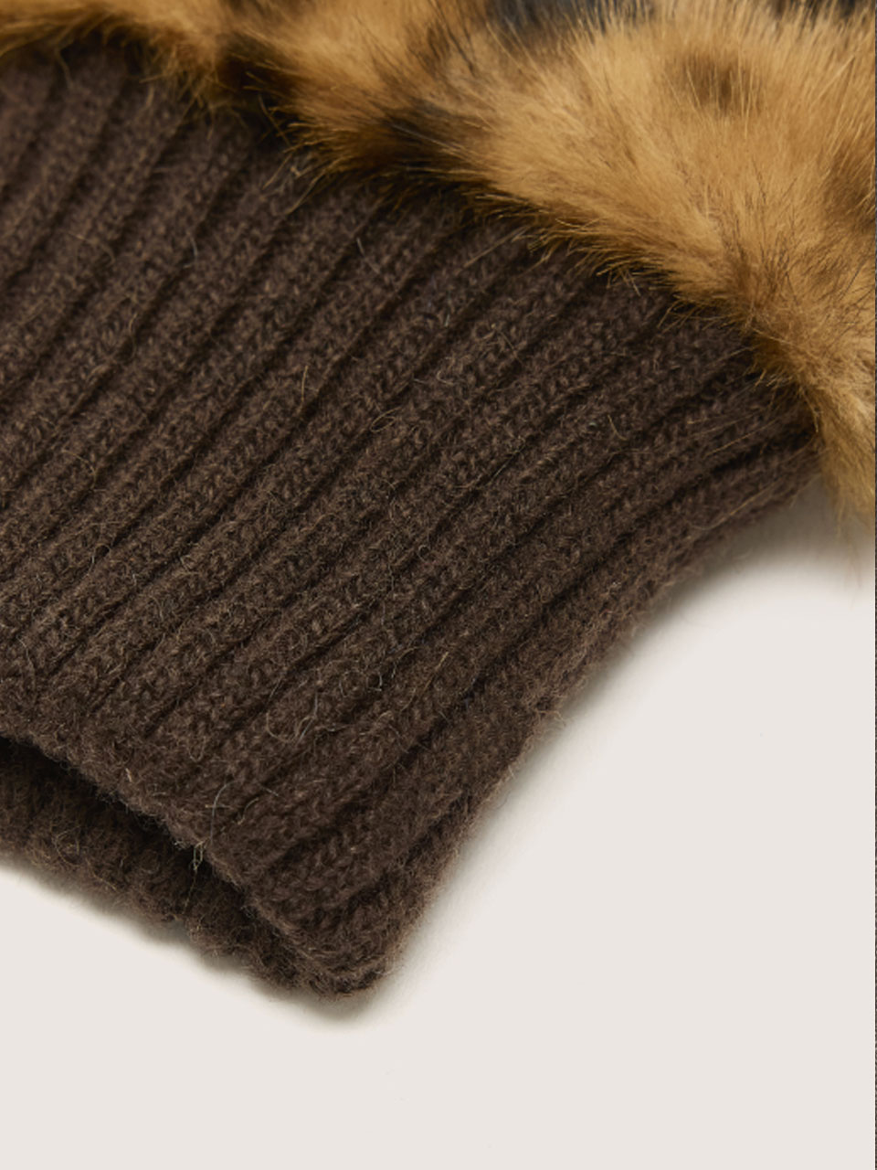 MITTENS MADINA52