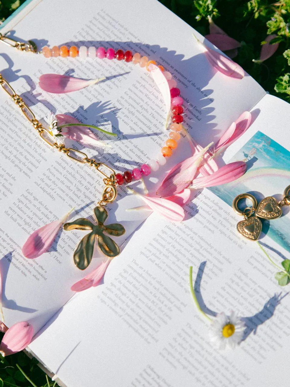 NECKLACE BLUSH