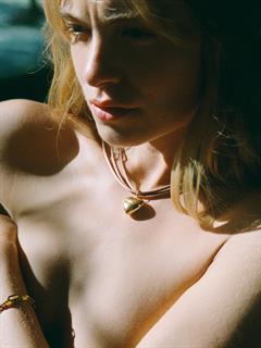 NECKLACE HEART ON A STRING GOLD