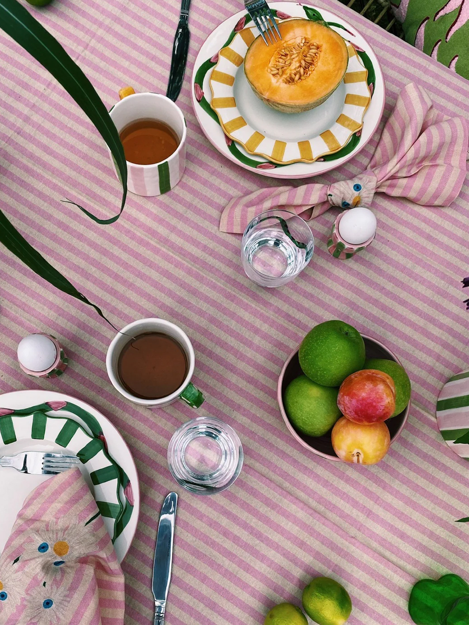 PLATE YELLOW SCALLOPED BREAKFAST