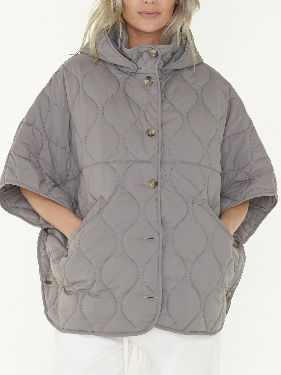 PONCHO DELIA'CL