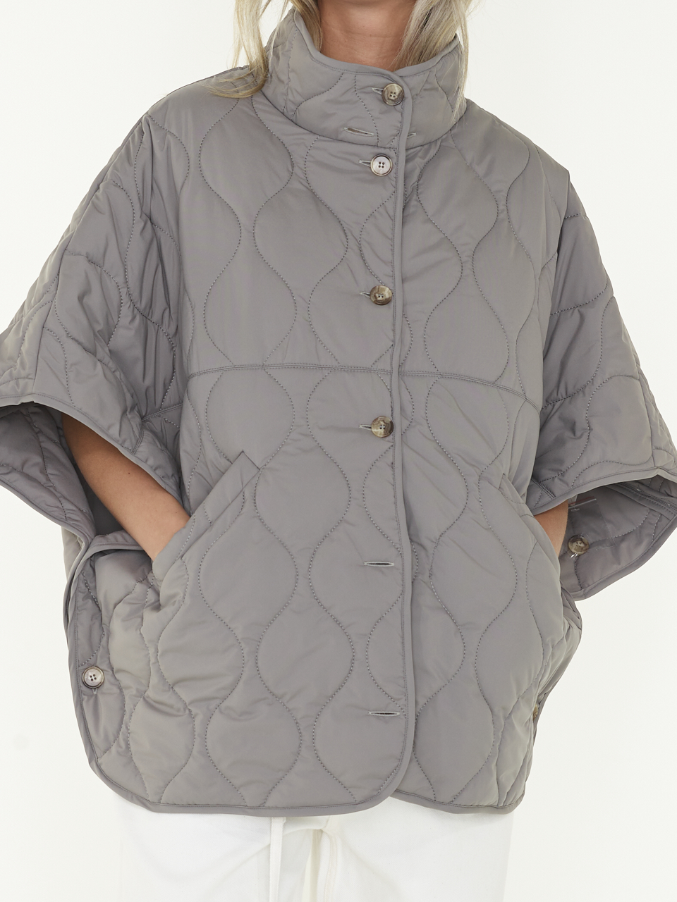 PONCHO DELIA'CL