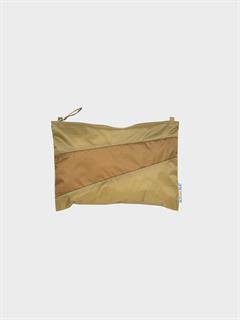 POUCH THE NEW MEDIUM