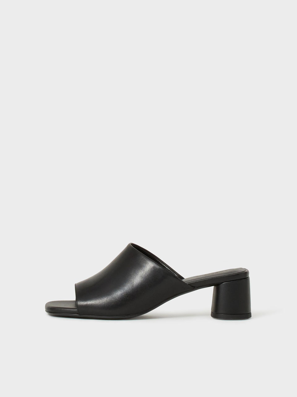 SANDAL PIPER