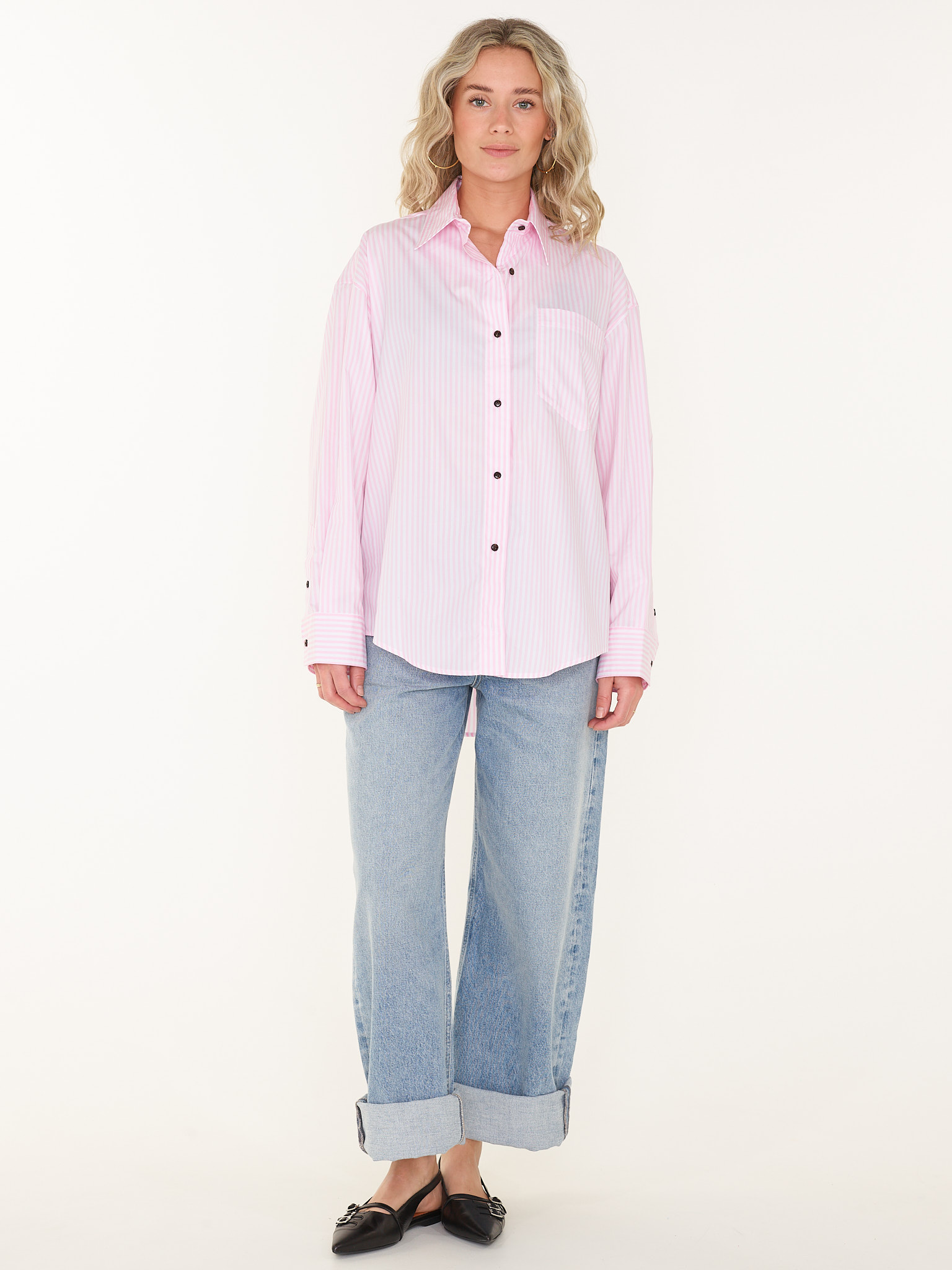 SHIRT LARAKTER