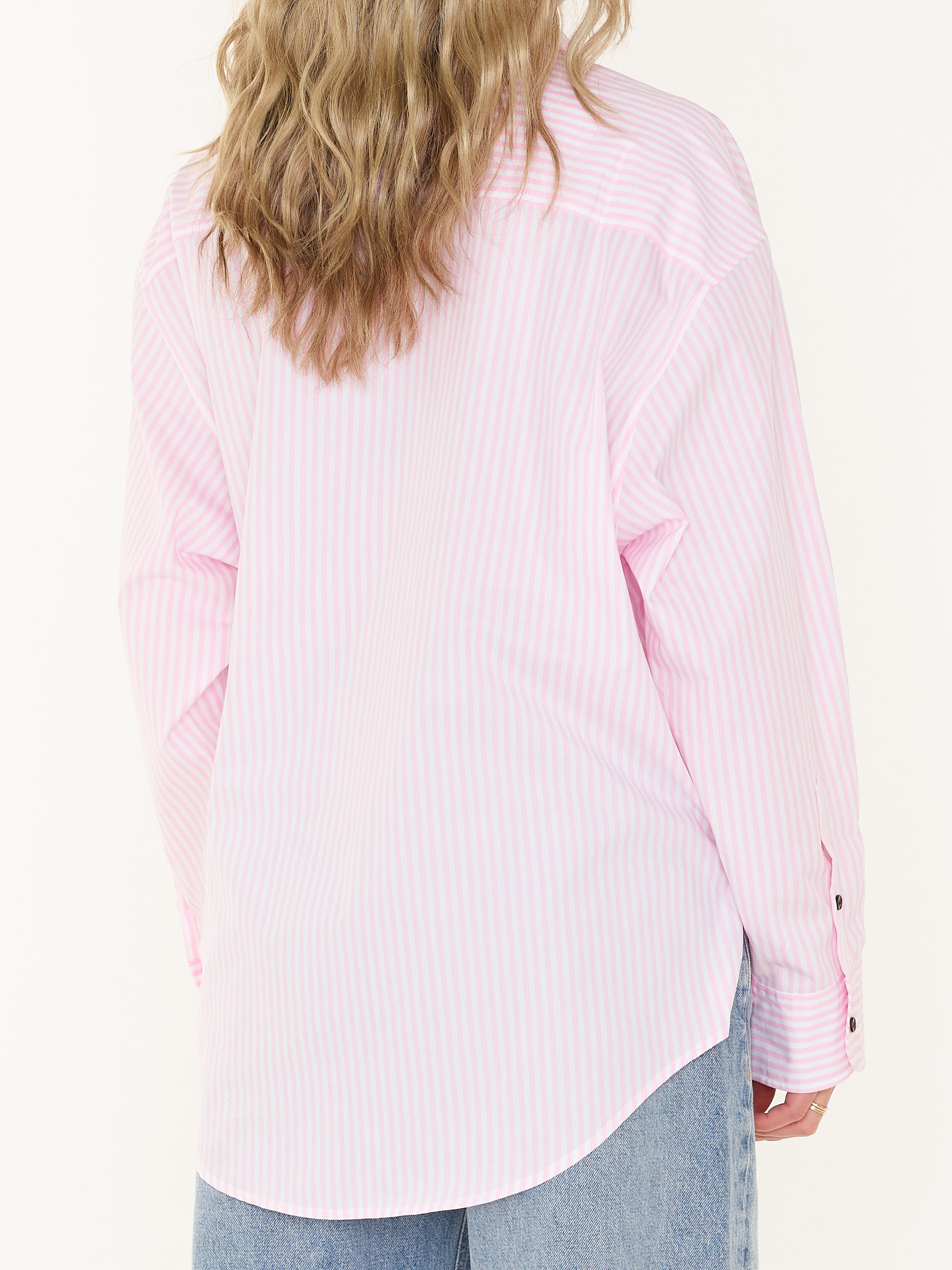 SHIRT LARAKTER