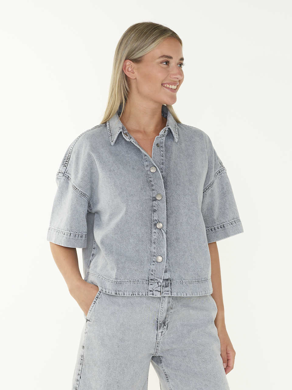 SHIRT MALOMW143 BOXY SHORT