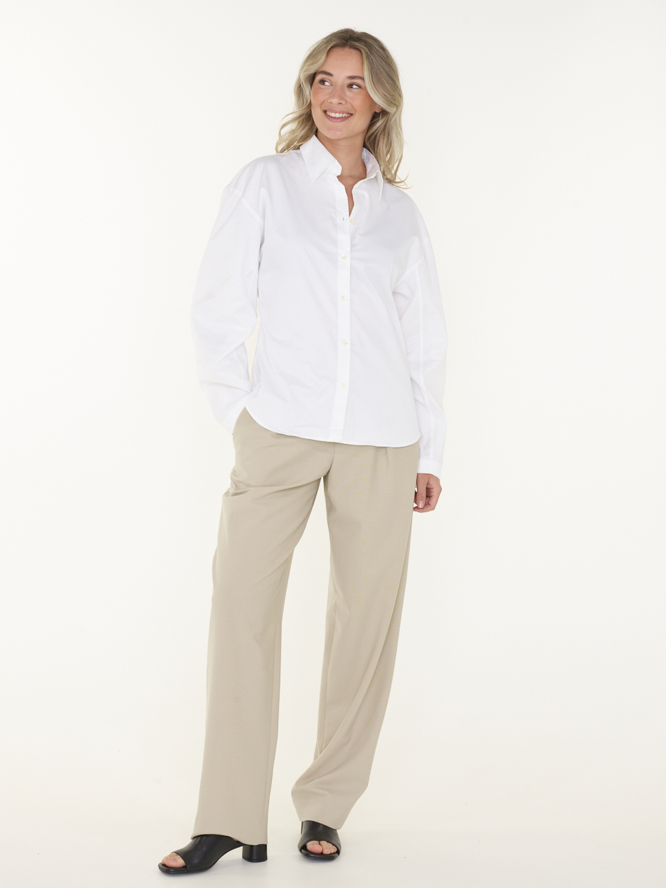 SHIRT PLEATED SLEEVE