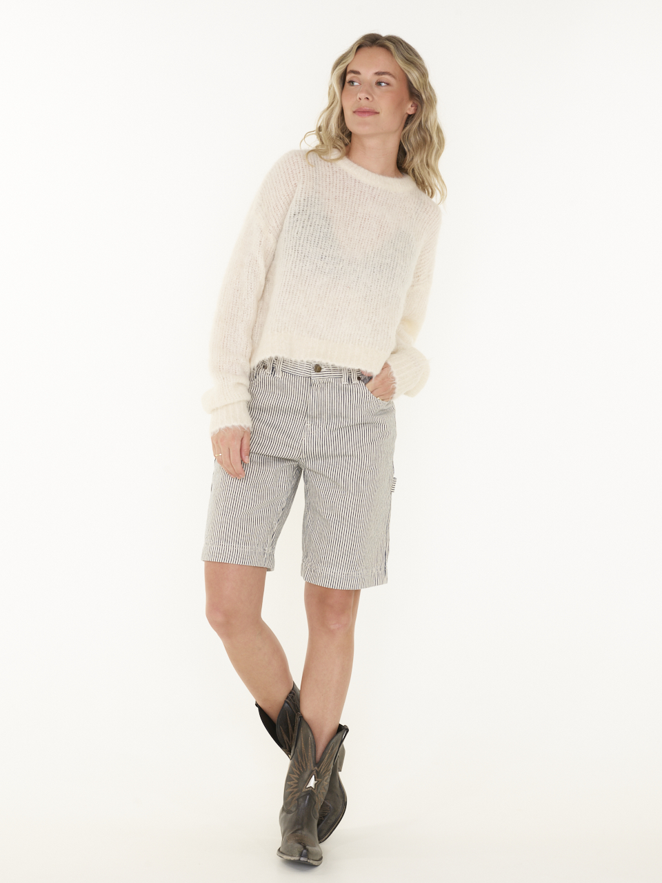 SHORT CISAE