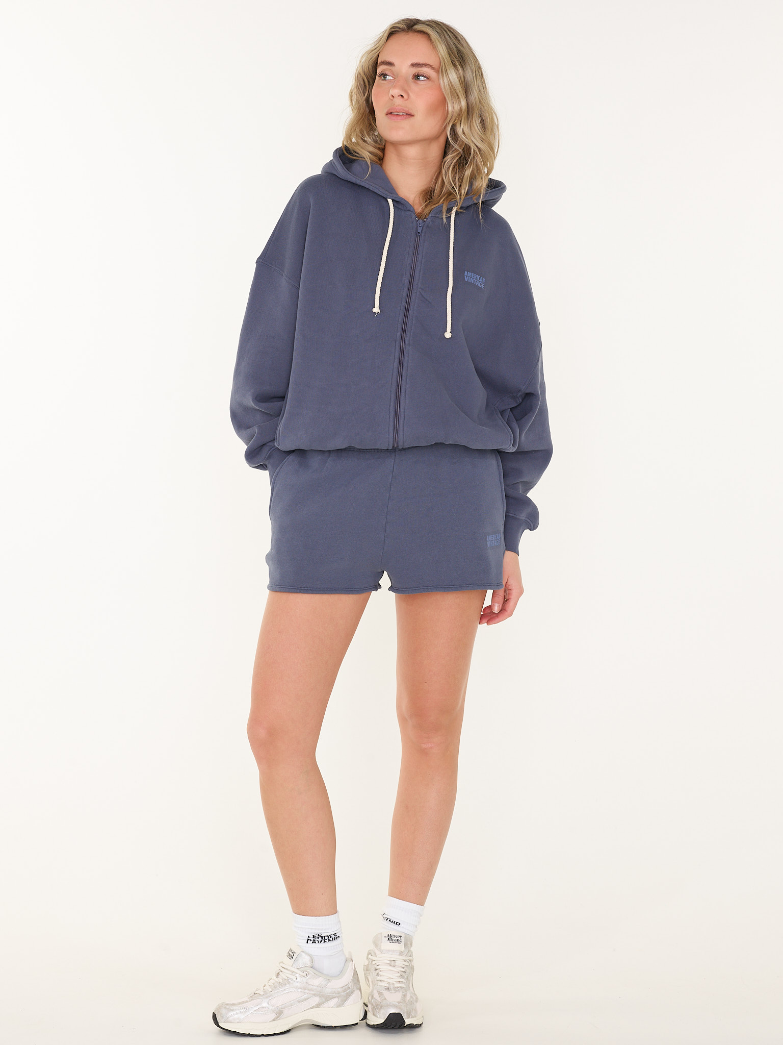 SHORT IZUBIRD