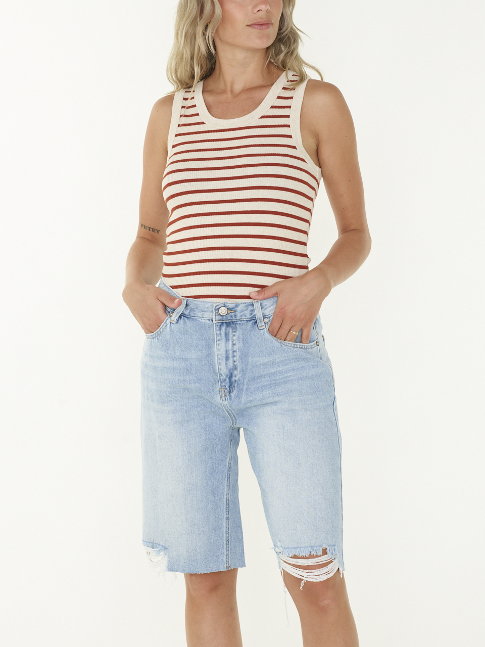SHORT JESSY