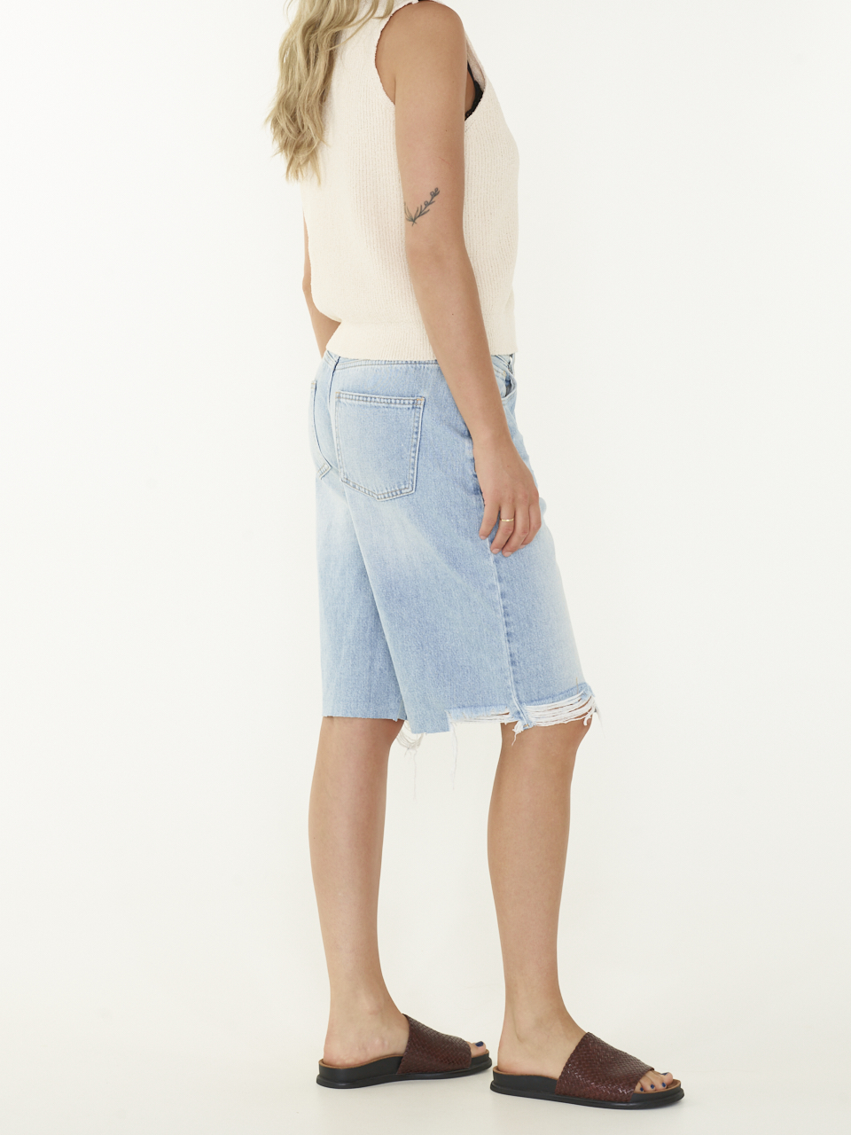 SHORT JESSY