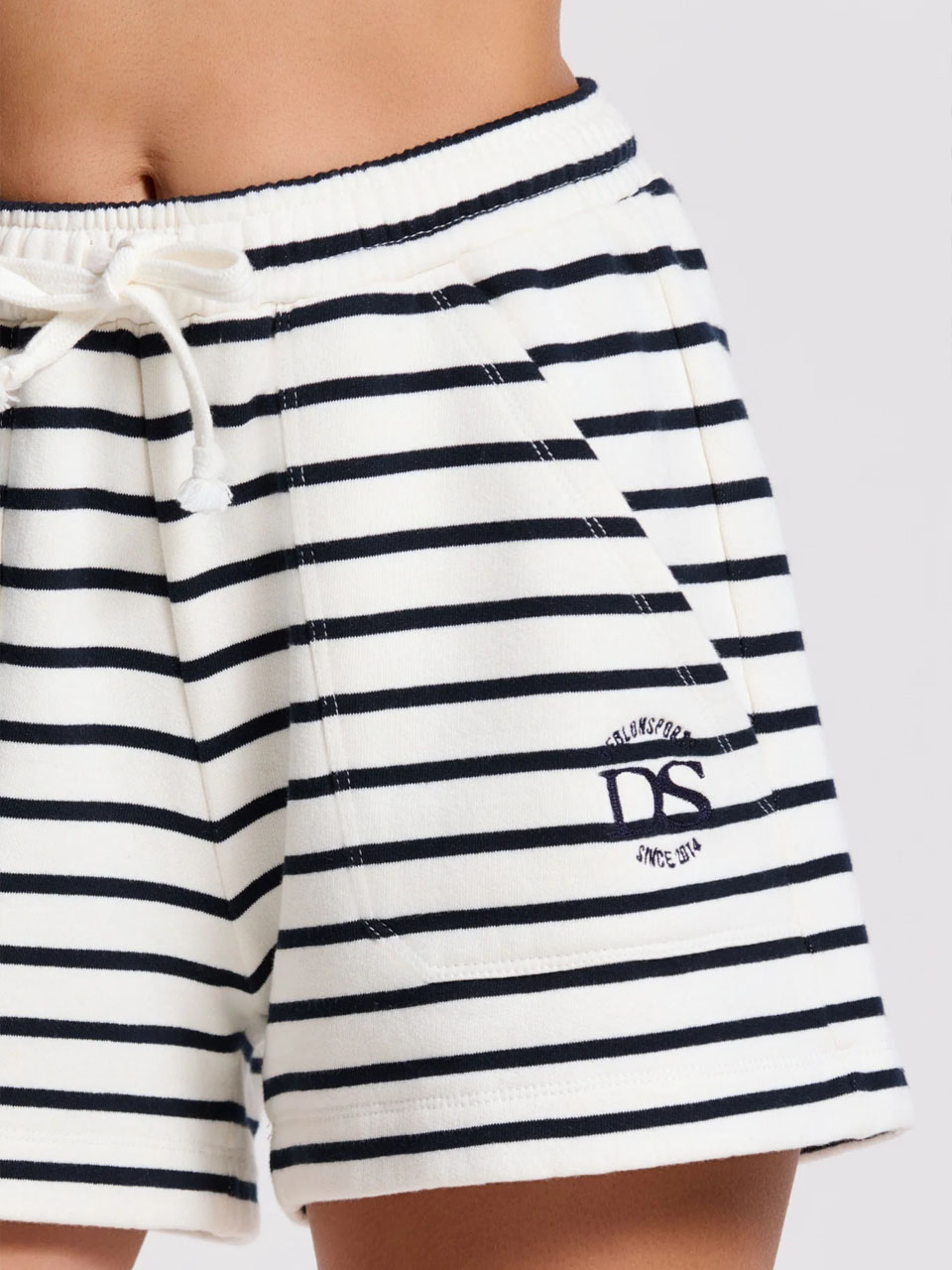 SHORT LUNA STRIPED