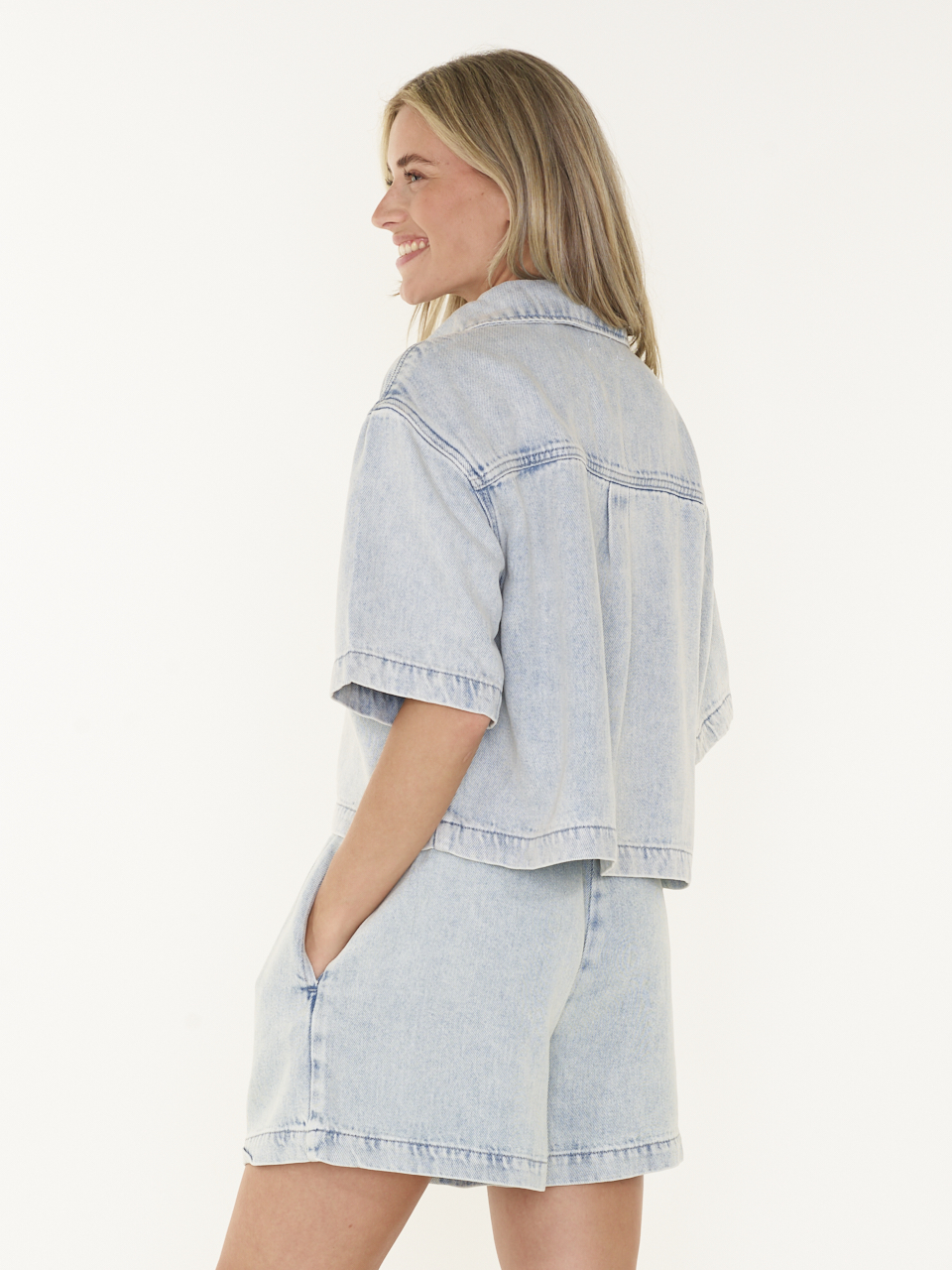 SHORT PULL ON DENIM