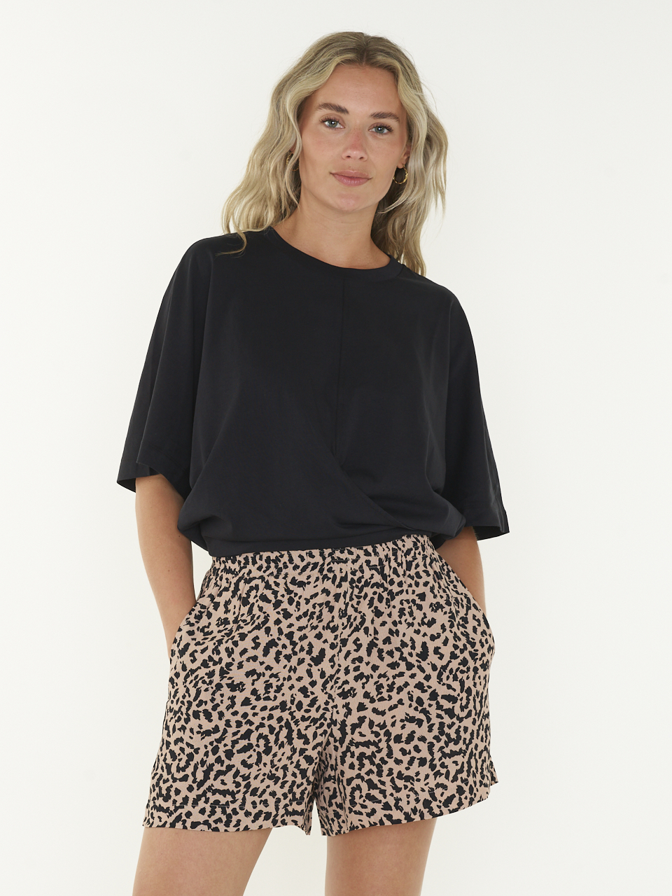 SHORT PULL ON LEOPARD