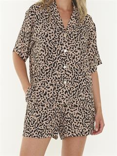 SHORT PULL ON LEOPARD