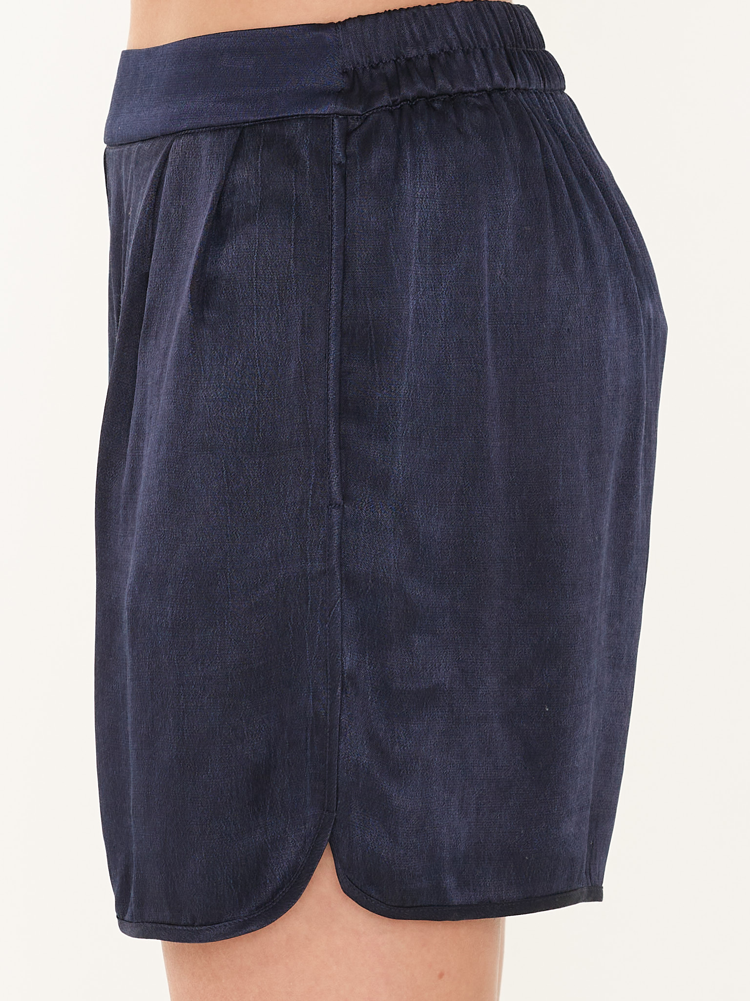 SHORT SWAEL
